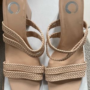 Journe shoes that match everything! NEW in Box!